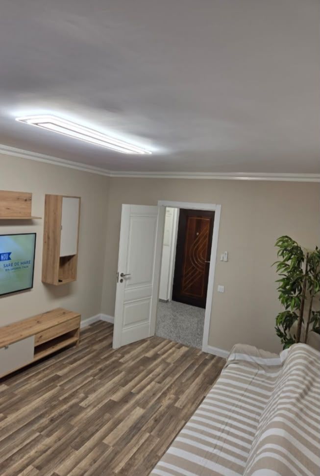 AP. 2 CAMERE - 70 MP UTILI,  BLOC REABILITAT, MODERN, METROU TITAN - Poză 2