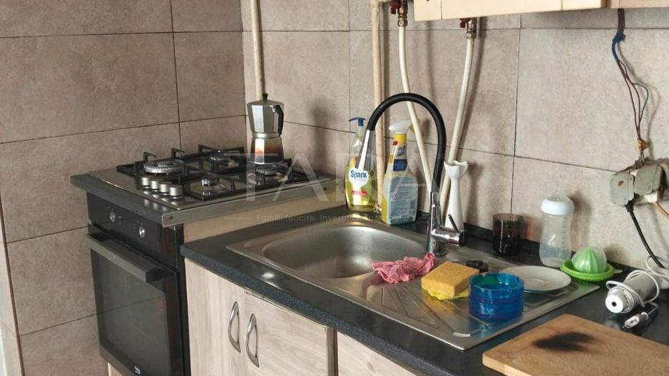 Casă în Piața Unirii – Curte, Parcare și Potențial de Mansardare - Poză 4