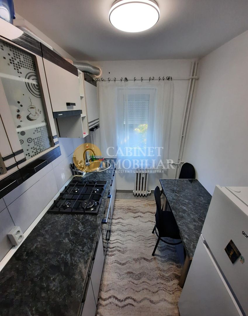 Zona Alexandru cel Bun - Apartament 2 camere - Etaj Intermediar - Poză 4