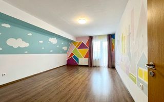 Casa spațioasă, cu spațiu comercial, locuri de parcare - Aradului Vest - Poză 10
