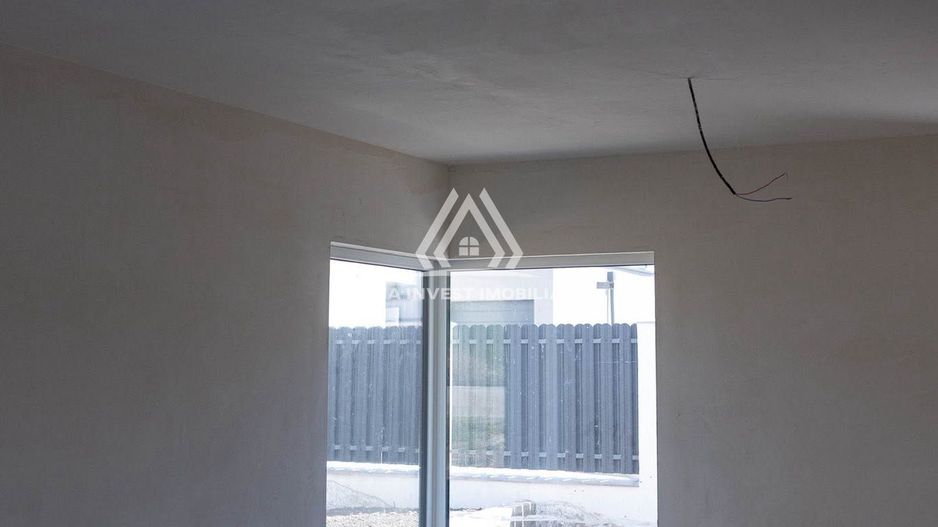 🏡 Casă individuala Semifinisată în Chinteni Liniște Spațiu Priveliste - Poză 6