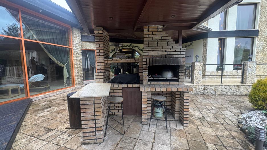 Pensiune deosebită în Bran || priveliște panoramică, facilitati premium - Poză 22