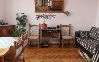 Ag EUROPA vinde ap 3 cam 90mp etaj 4 zona Closca. - Poză 1