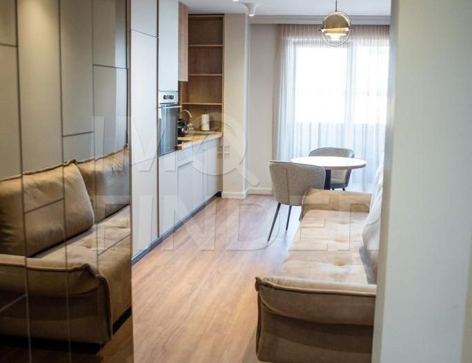 Vanzare 2 camere la cheie, zona Teatru National - Poză 7