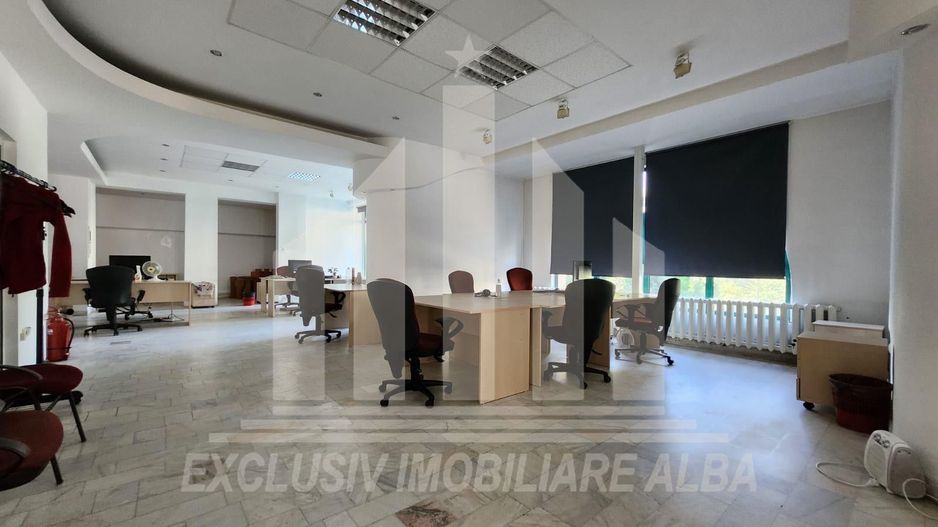 Spatiu comercial de inchiriat, Centru - Poză 2