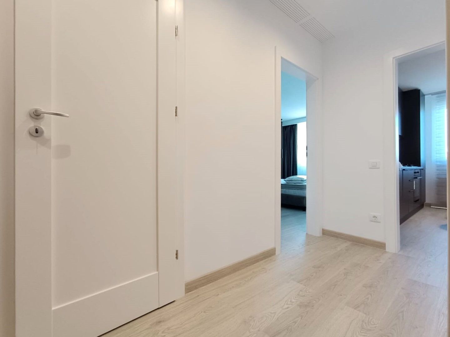 Apartament modern cu 2 camere și terasă generoasă Urban Plaza zona Carpaților - Poză 9