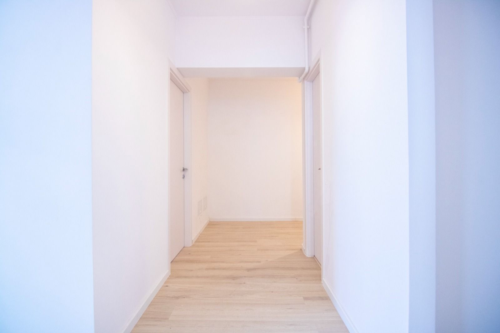Ansamblul Primavara, 2 camere, 75mp, finisat modern 2024, parcare inclusa - Poză 10