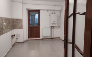 Apartament 3 Camere Păcurari, Et.2, complet renovat, 156000 euro - Poză 3