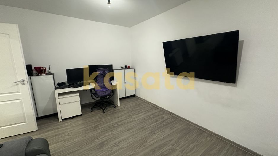 Apartament 3 Camere | Decomandat | Bloc Reabilitat | Garaj Disponibil - Poză 4