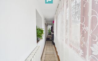 Două case pe un teren generos în Ghiroda - Poză 25