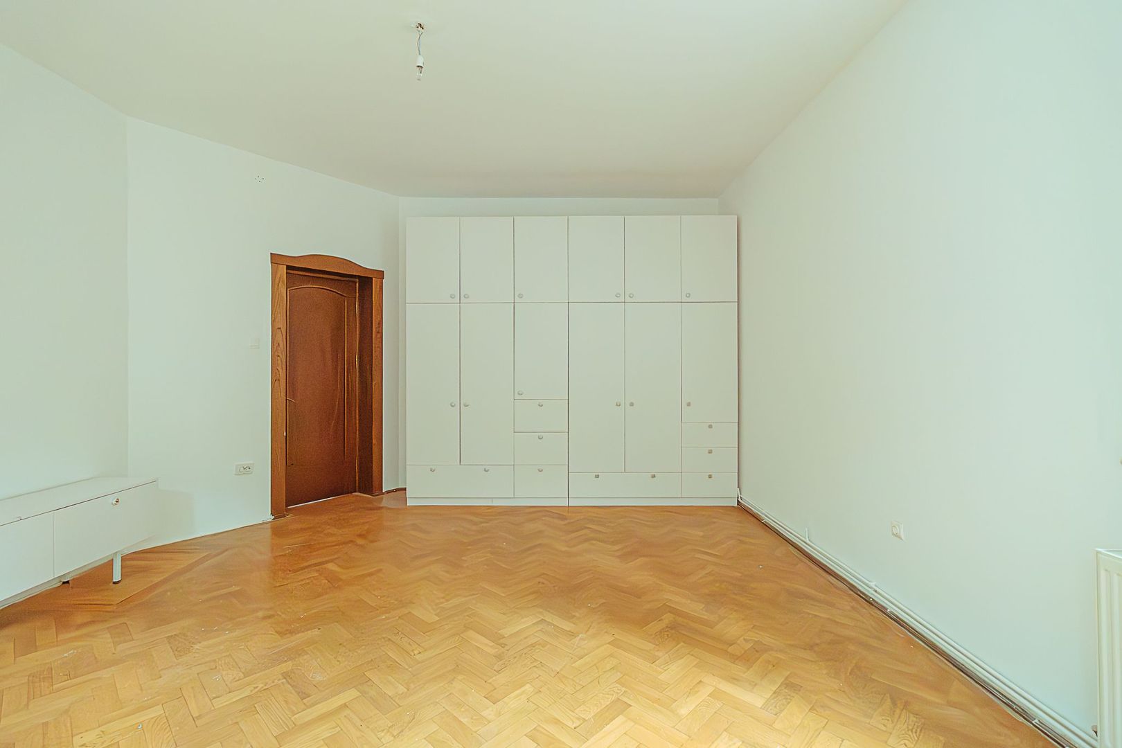 Ultracentral, apartament in casa, pretabil locuit si/sau birouri - Poză 10