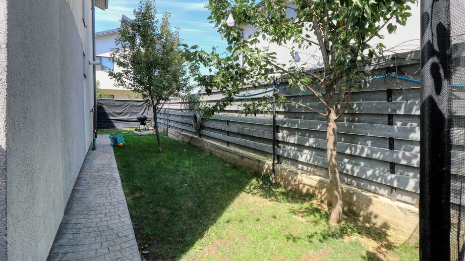 Tunari- Vilă individuală -4 camere si gradina- - Poză 5