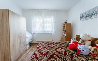 În Micălaca apartament cu 2 camere - Poză 9