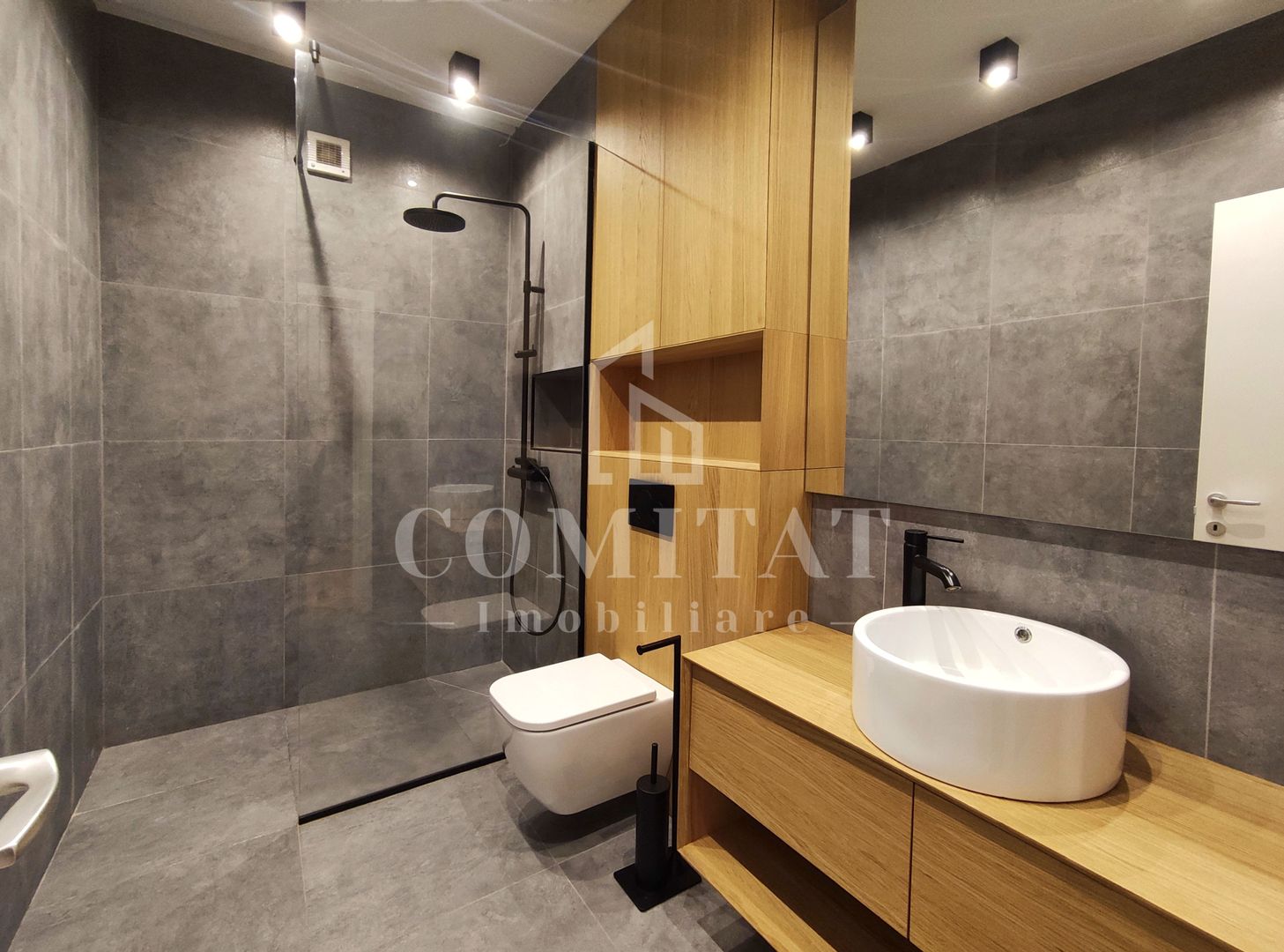 Apartament ultrafinisat în zona ultracentrală | Scară interioară - Poză 13