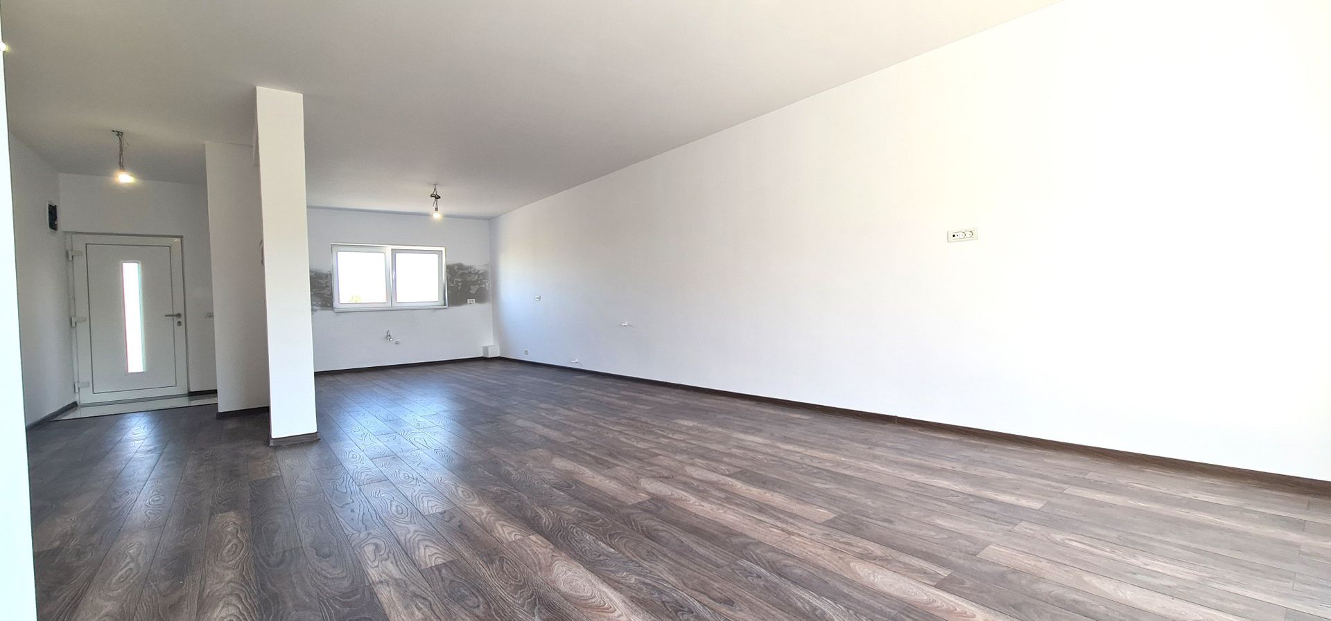 Casa individuala 3 camere finalizata cartier Izvor Tarlungeni Brasov - Poză 7