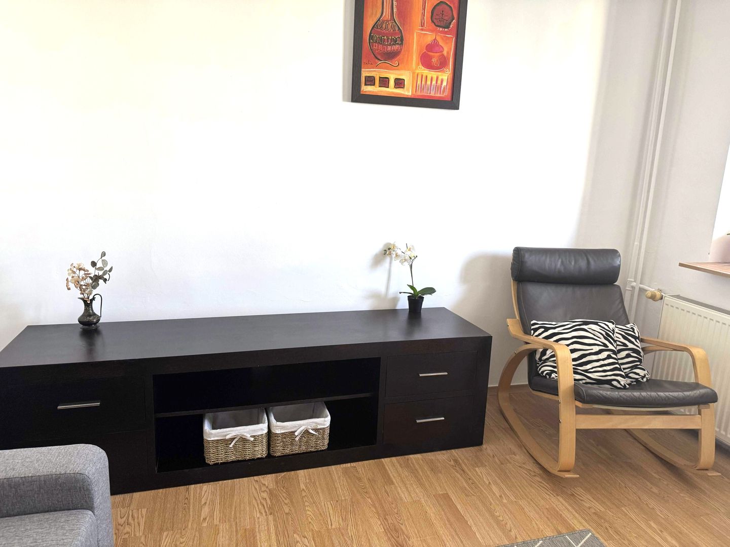 🏡 Închiriez Apartament cu 2 camere , loc de parcare, 250 m metrou Titan - Poză 2