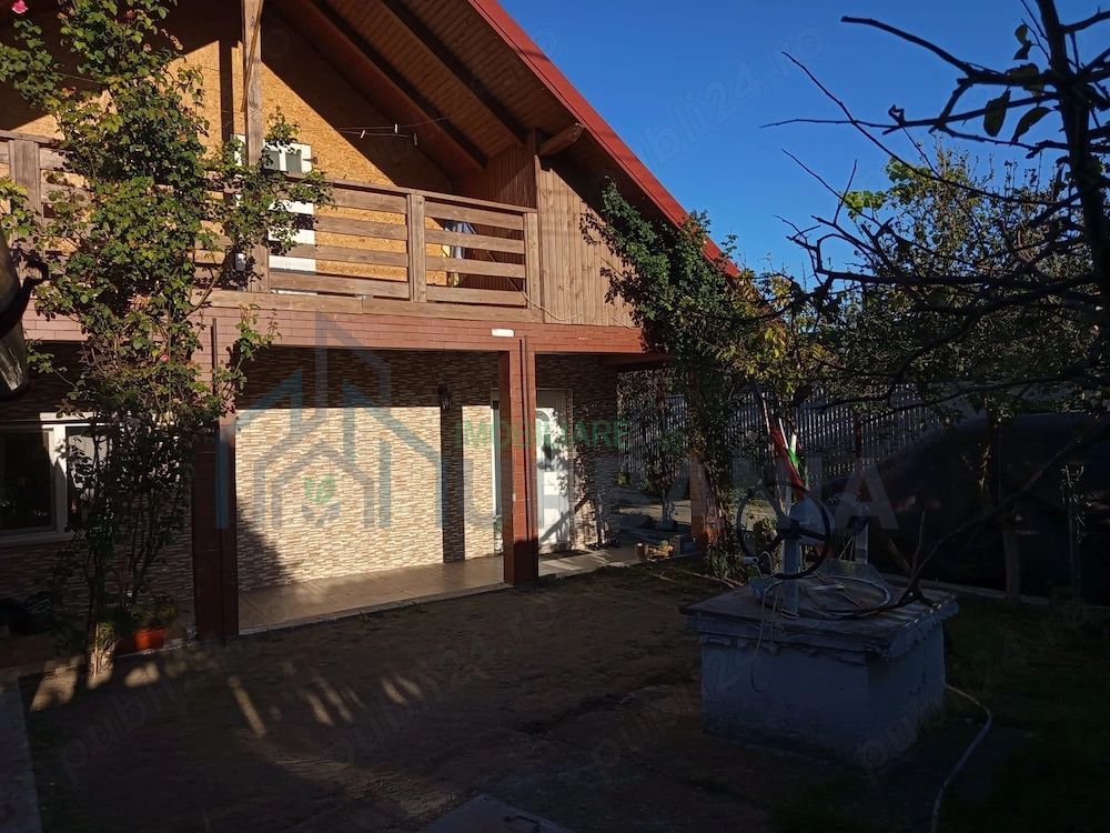 Casă de vânzare în Târgu Frumos, cu anexe și teren generos - Poză 1