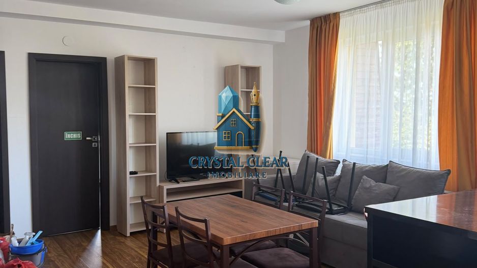 Apartament - Penthouse 4 camere - zona 7 noiembrie - Poză 1