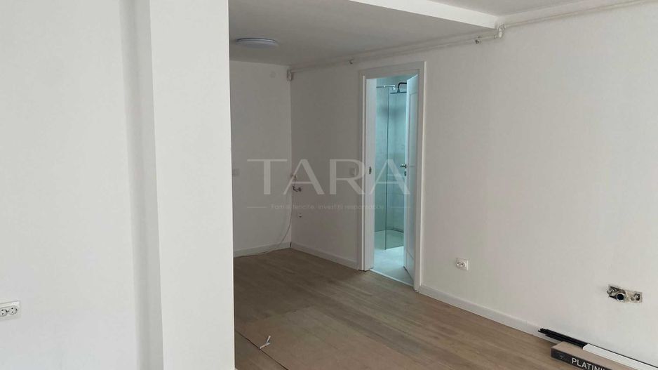 Apartament 2 camere, parter înalt cu balcon și parcare – Florești - Poză 2