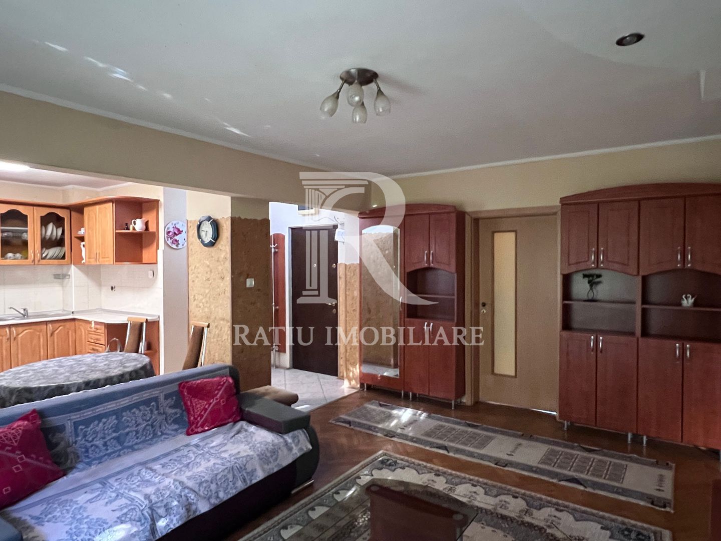 Apartament cu 4 camere | Etaj 2 | Cantemir | Oradea - Poză 2