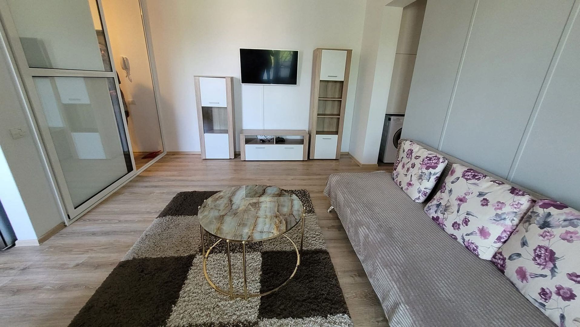 Apartament 2 camere, Dumbravita, Bloc nou, 2 locuri de parcare in CF - Poză 2