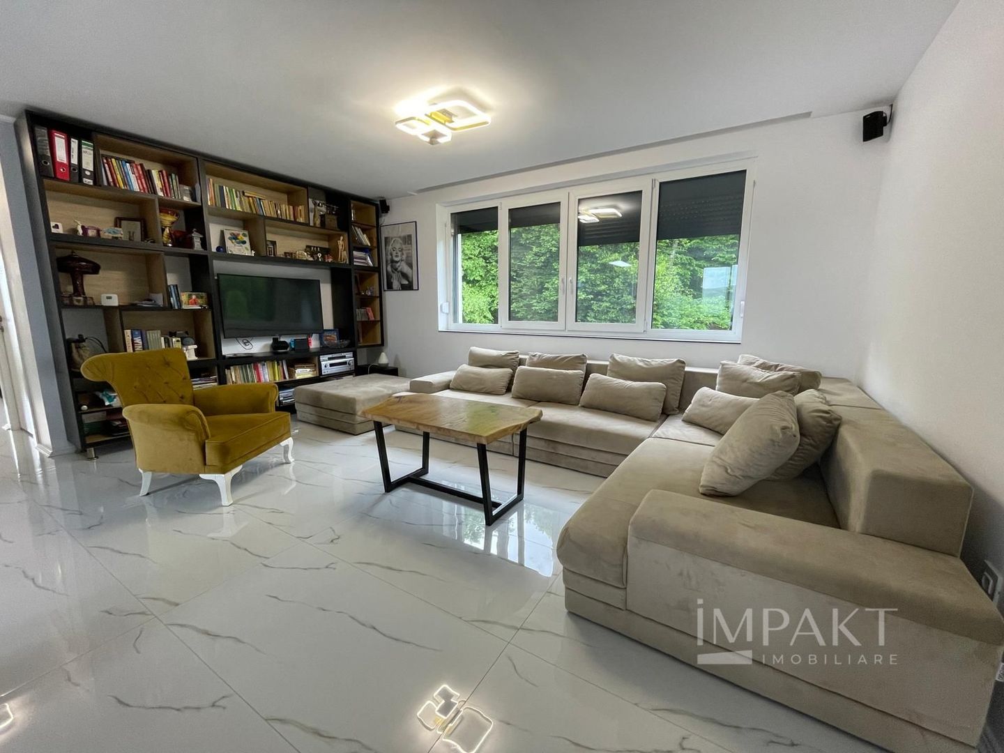 Penthouse Exclusivist cu 2 Terase Panoramice și Jacuzzi - Poză 2