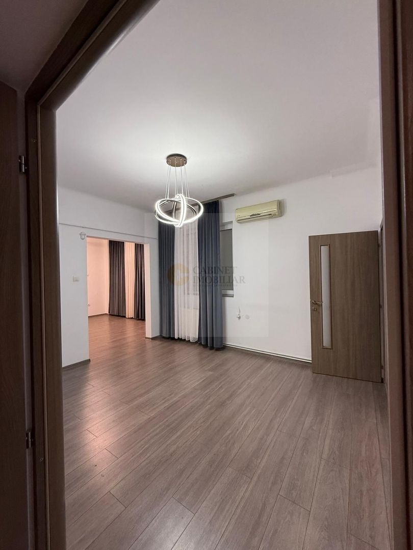 4 camere  | Etaj 1/6  | Calea Victoriei - | Partial mobilat si utilat - Poză 1