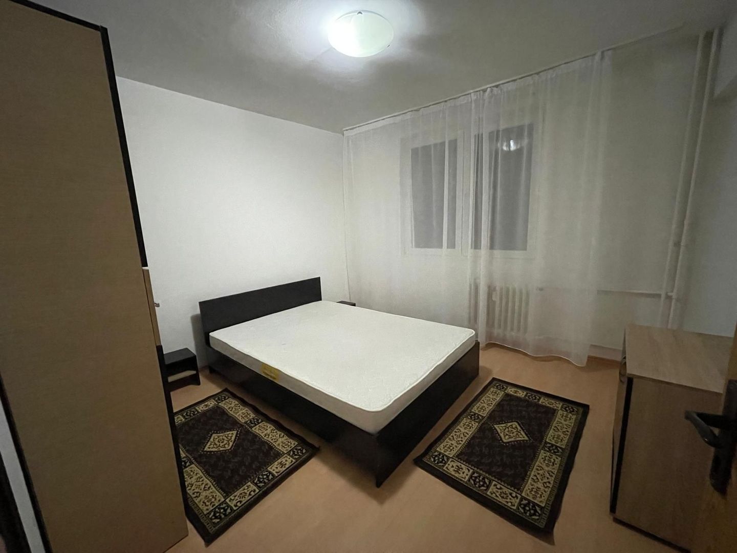 AP. 2 CAMERE- PIATA SUDULUI, BUCATARIE INCHISA, METROU 9 MINUTE - Poză 4