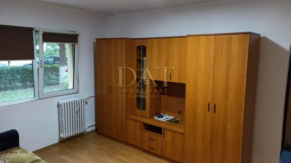 Apartament 3 camere, zona Mc Donald's - Poză 3