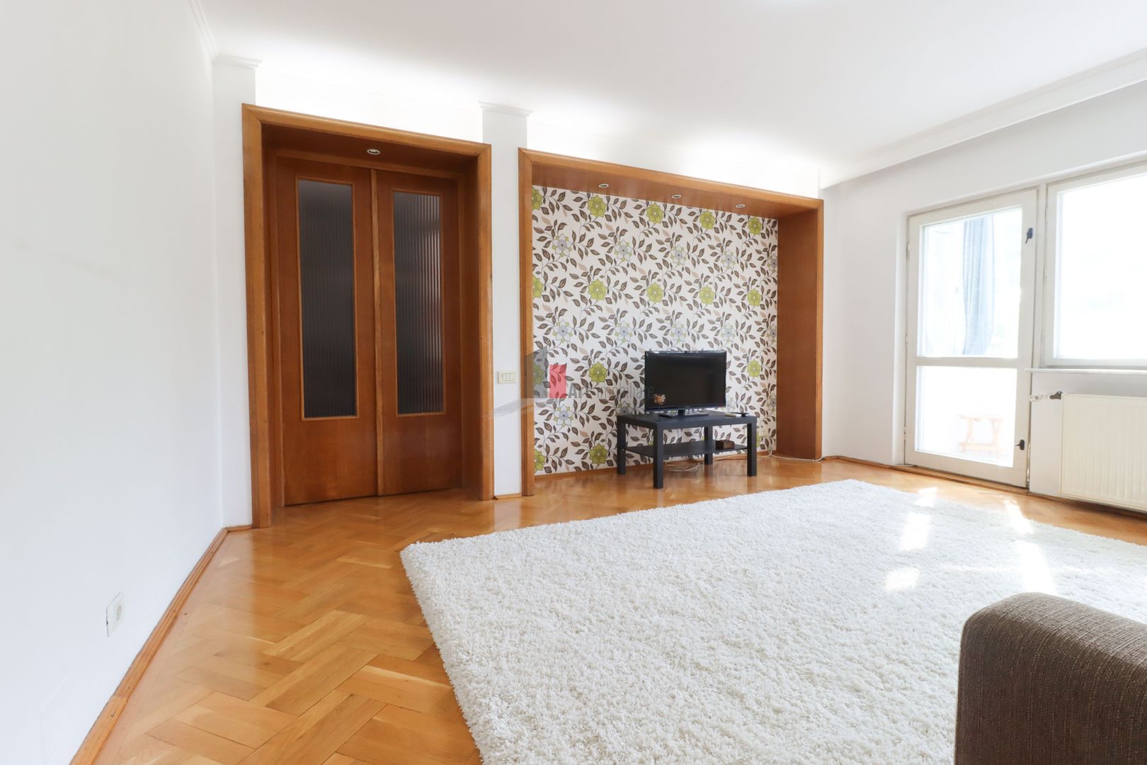 Apartamentul "SALTVEGURINN" in Drumul Sarii, intri in el si il inchiriezi pe loc - Poză 8