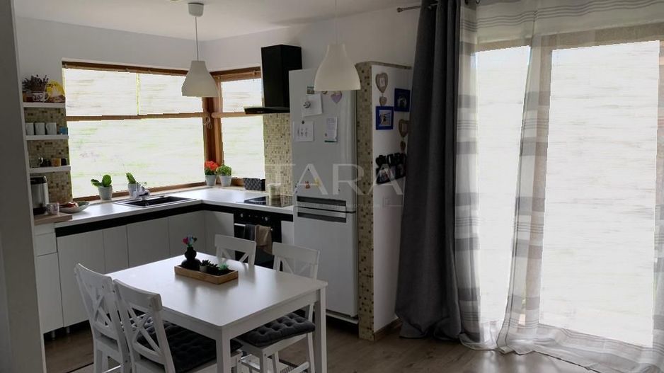 Înconjurată de verdeață – Casa ideală pentru tine și familia ta. - Poză 3