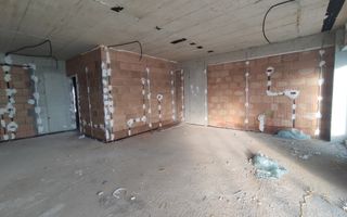 Apartament cu 3 camere | 100 mp | Europa - Poză 2