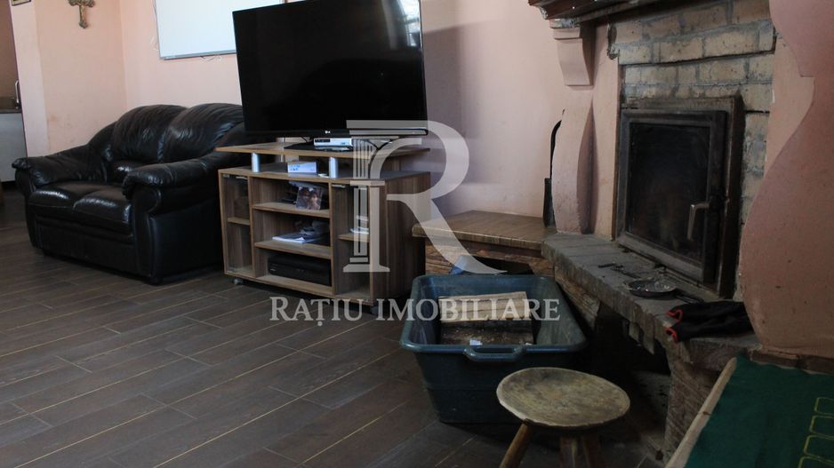 Proprietate rară | 4458 mp teren intravilan | Casă solidă, natură, liniște totală. | Bratca, Bihor. - Poză 6