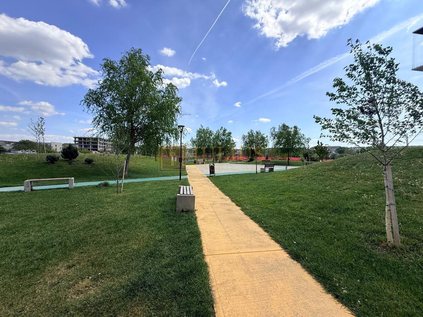 2 camere| XCity Tower| in spate la VOX| apartament frumos- zona superba| - Poză 25