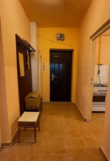 Apartament 1 camera, decomandat, zona Blascovoci. - Poză 3