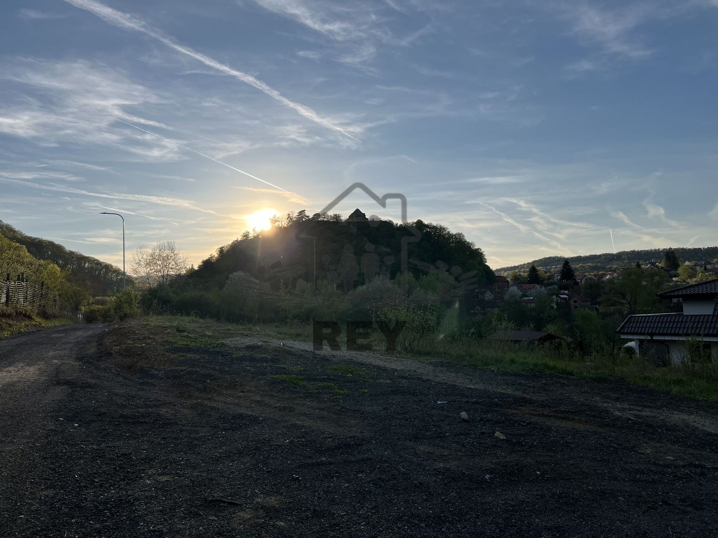 Teren la poalele Cetății Cisnadioarei de vânzare/1250 mp - Poză 11