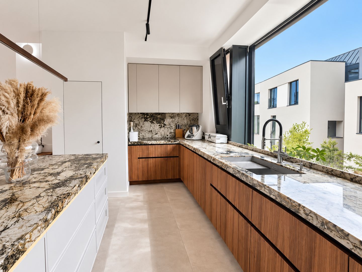 For Rent | Premium 3-Bed Townhouse | 210 sqm | Avalon Estate - Poză 6