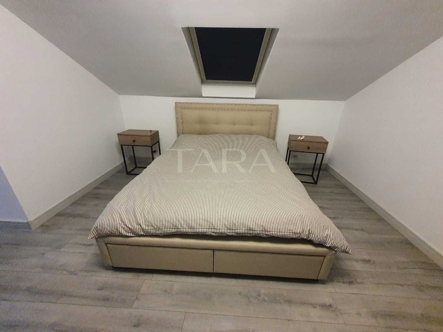 Apartament spațios în zonă de case, locuință ideală pentru familie - Poză 7