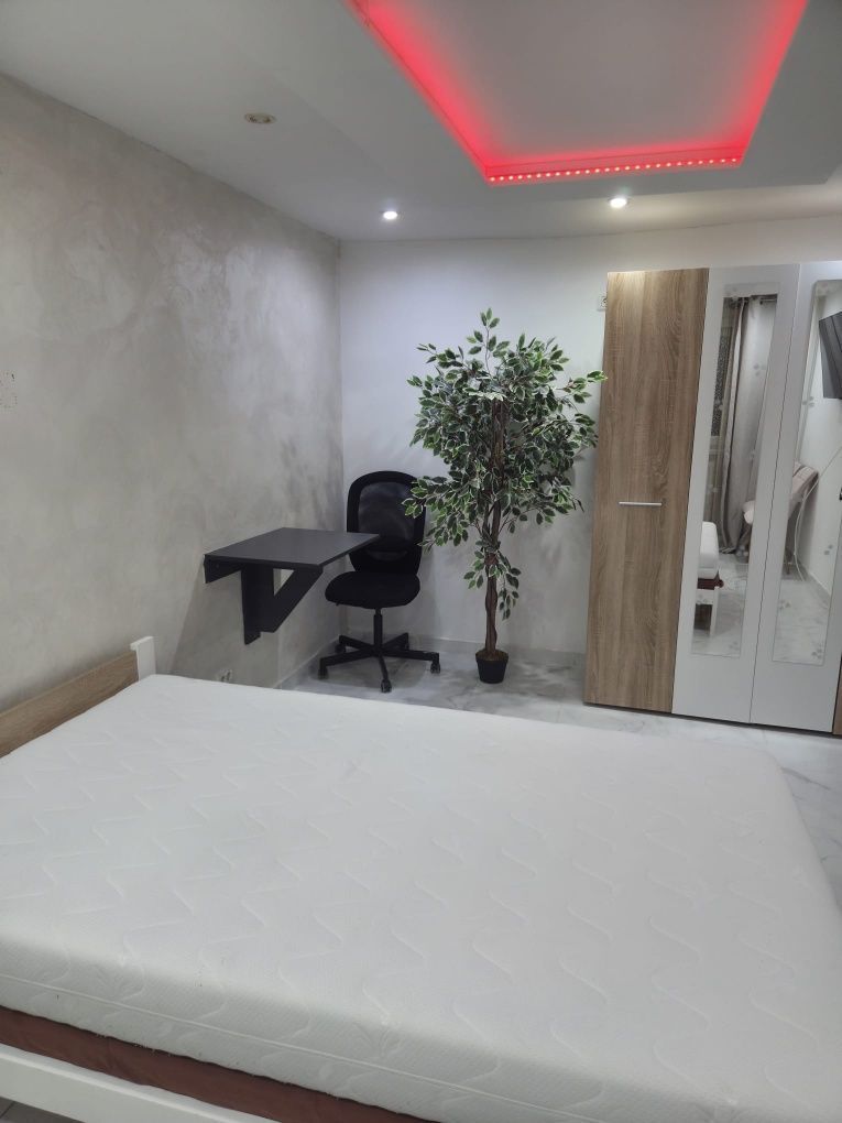 Garsoniera moderna, centrala proprie, AC, 8 min metrou - Poză 3