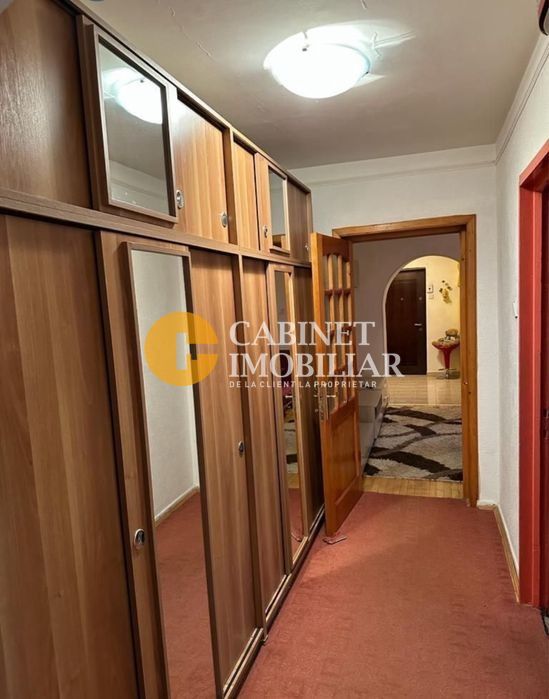 Tatarasi 4 camere etaj 3/4 - 90mp - mobilat - GARAJ - Poză 3