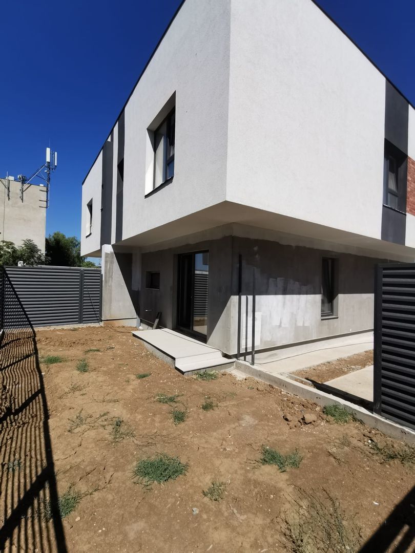 Vila  de tip duplex 4 camere Pompa Caldura Titan Pallady - Poză 11