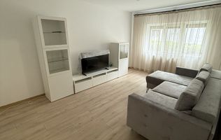 Apartament cu două camere de închiriat, decomandat, parter, Nicolina 2, Iași