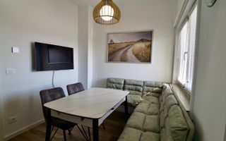 Disponibil imediat. Piata Marasti. Cu centrala termica proprie - Poză 3