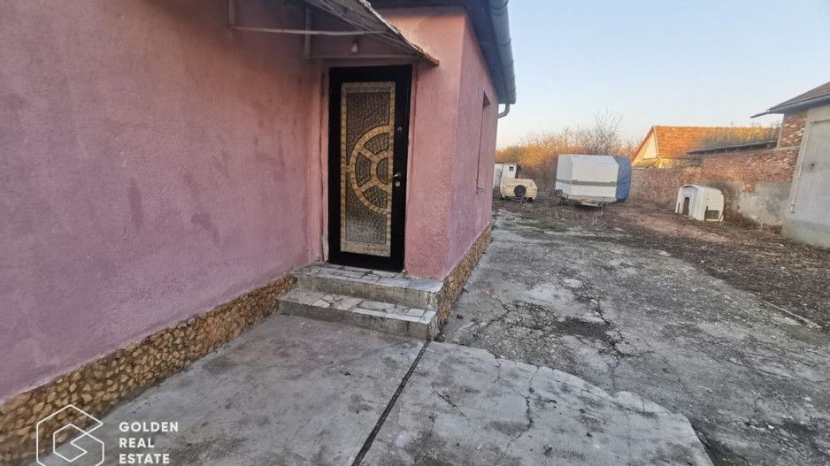 Casa din caramida cu teren 1515mp, Sanicolaul Mic - Poză 3