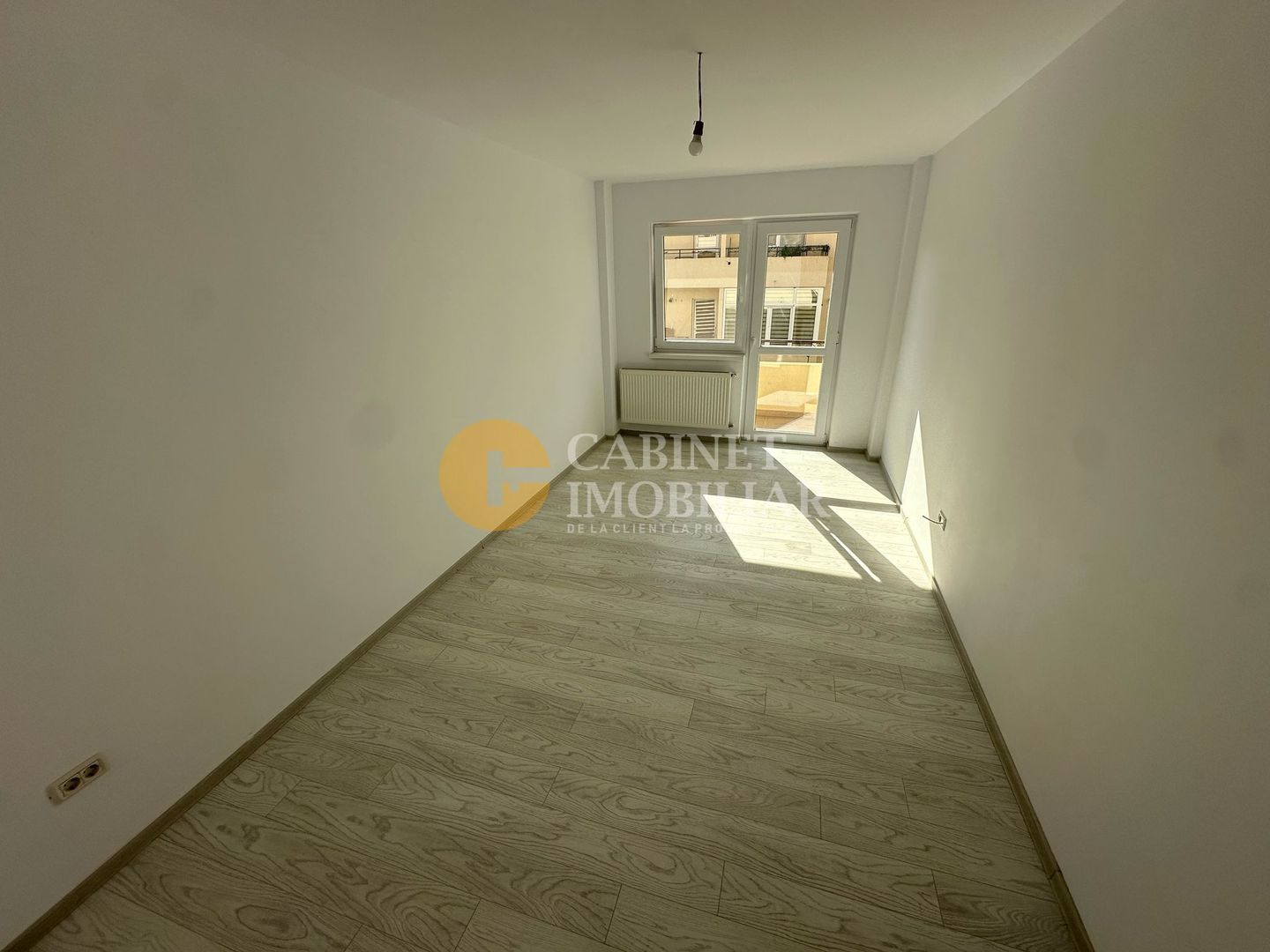 3 CAMERE - BLOC NOU - 2 BAI - LOC DE PARCARE - VALEA LUPULUI - Poză 3