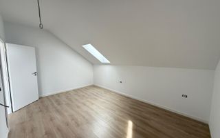 Balcon. Lift. Loc de parcare. - Poză 5