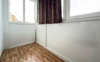 Apartament 3 camere decomandate | 70mp | Etaj 3 | Cetate - Poză 7