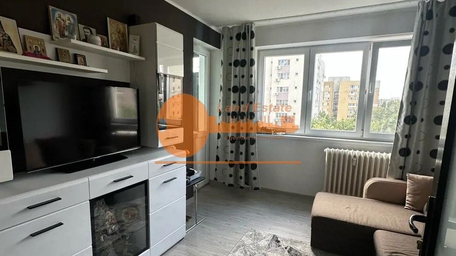 Apartament 2 camere de vânzare – Romancierilor, decomandat, - Poză 2