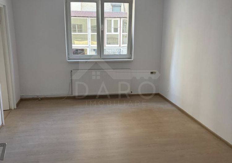 Vindem apartament 2 camere ultracentral - Poză 8