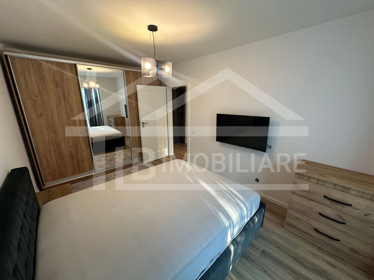 Apartament cu 2 camere, 50mp, parcare, Zona Crinului Residence - Poză 3